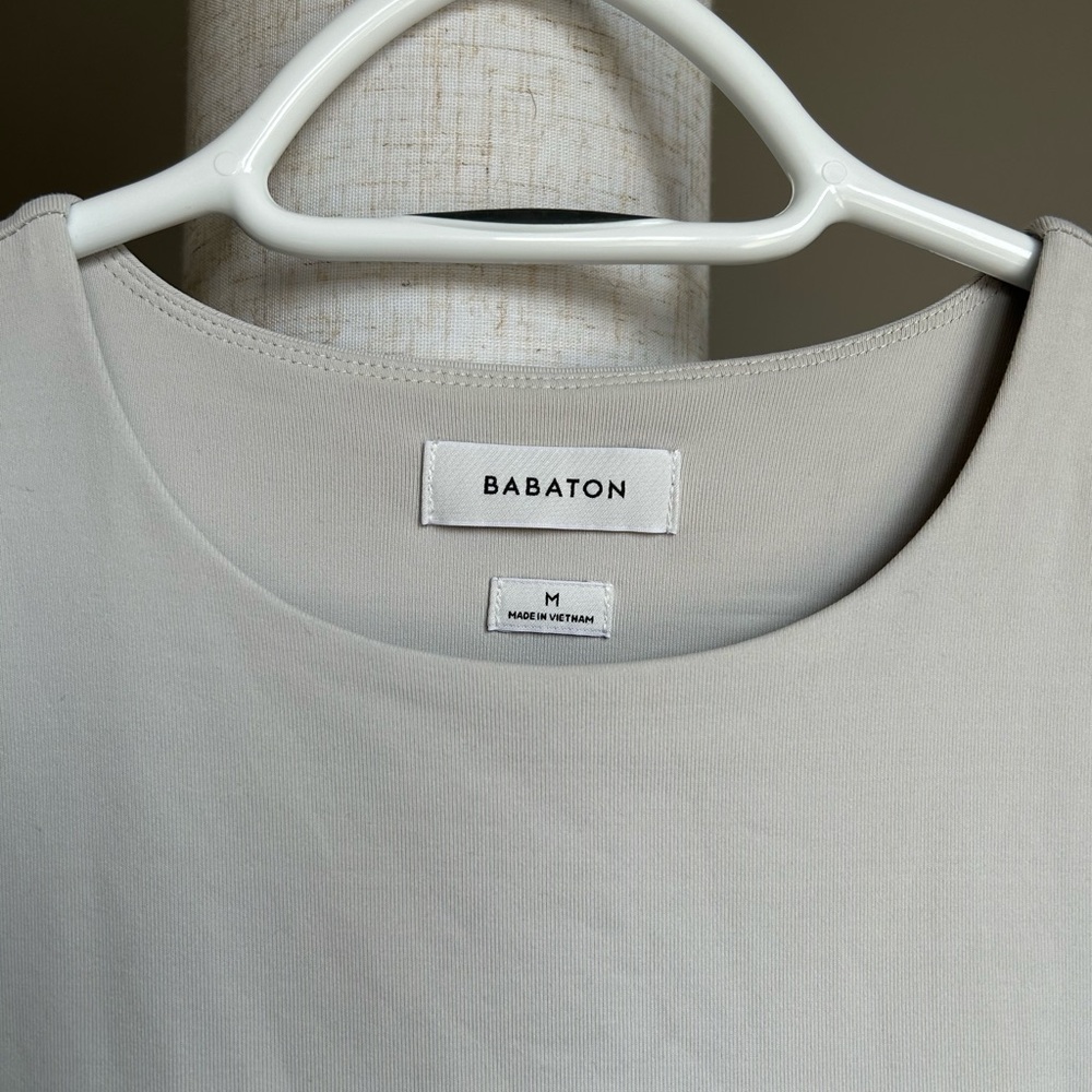Aritzia Contour Crew Cropped T-shirt - Picture 2 of 4